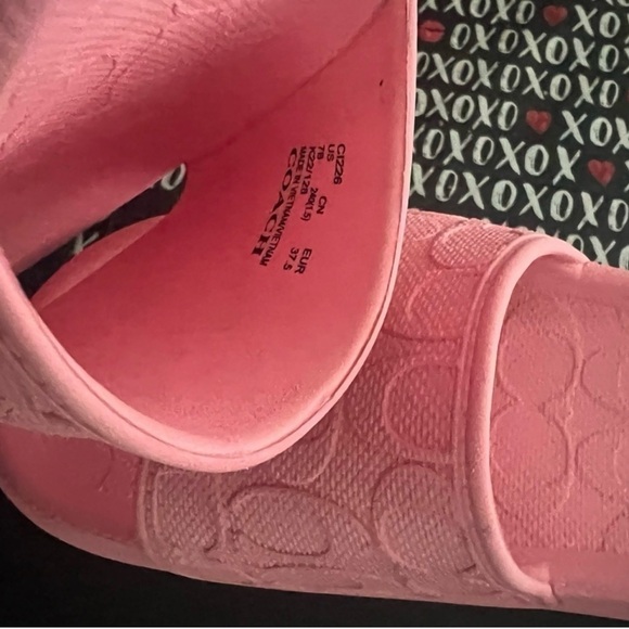 - Coach Obi Rubber 
Flower Pink  Slides Sandals Flip Flop New in Box size 7 - Picture 8 of 10